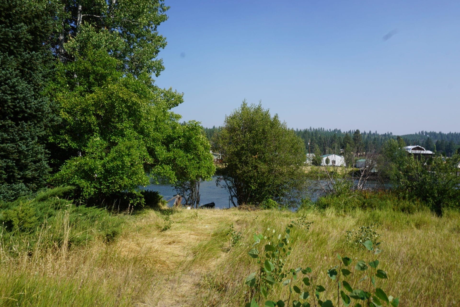 Lot on Williamson River World Class Blue Ribbon Fishing photo 6