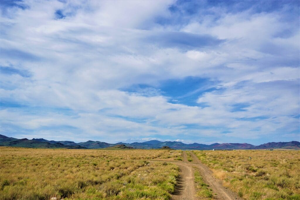 Large view of 1/4 ACRE IN UTAH TONS OF WILDLIFE AND OPEN SPACES Photo 2