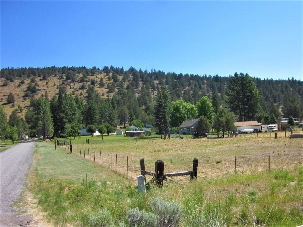 Large view of Amazing lot in Keno, Oregon near the Klamath River, Fenced and Power Photo 6