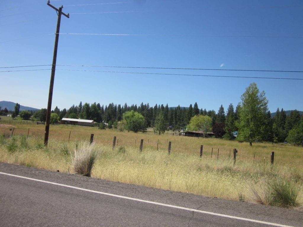 Large view of Amazing lot in Keno, Oregon near the Klamath River, Fenced and Power Photo 7