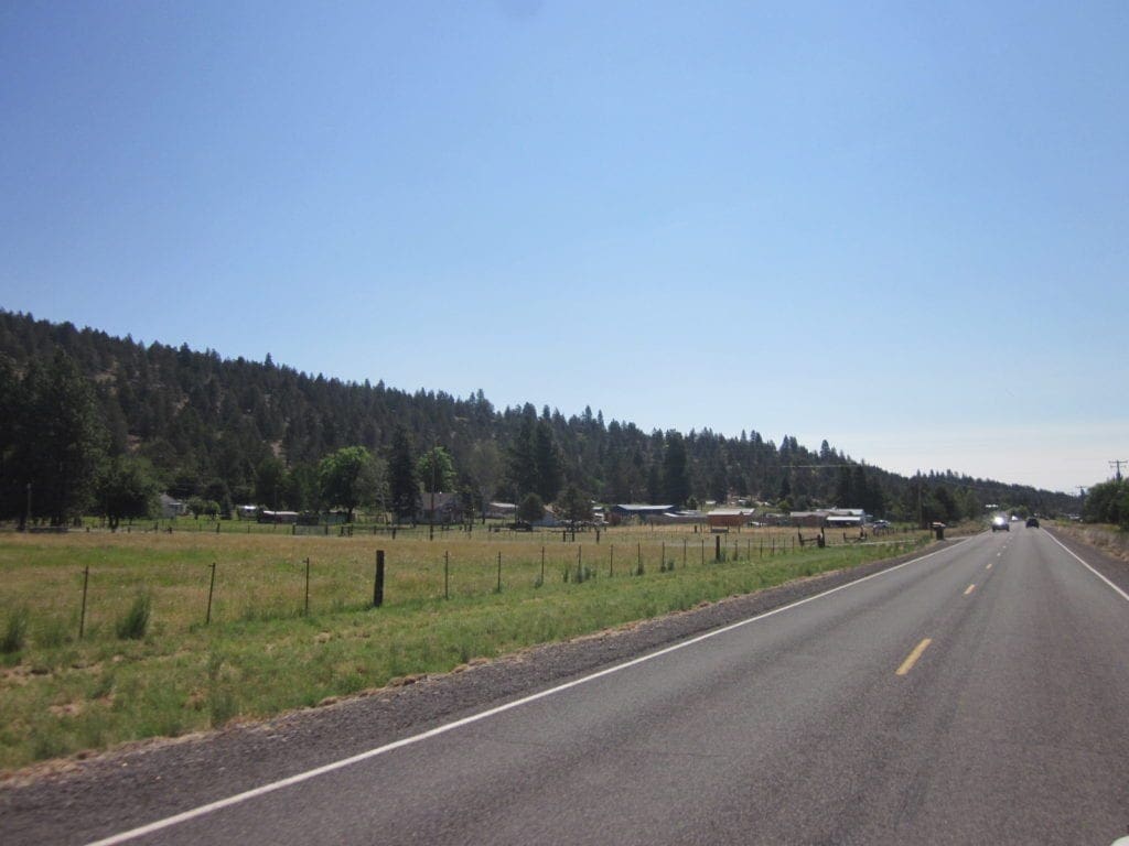 Large view of Amazing lot in Keno, Oregon near the Klamath River, Fenced and Power Photo 8