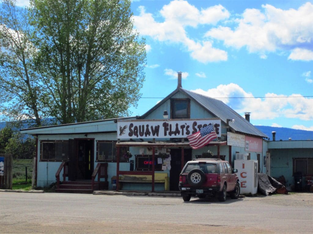 Large view of 2.92 ACRES IN GORGEOUS SOUTHERN OREGON ~ TIMBERED PROPERTY OVERLOOKING THE MIGHTY SPRAGUE RIVER VALLEY. Photo 11