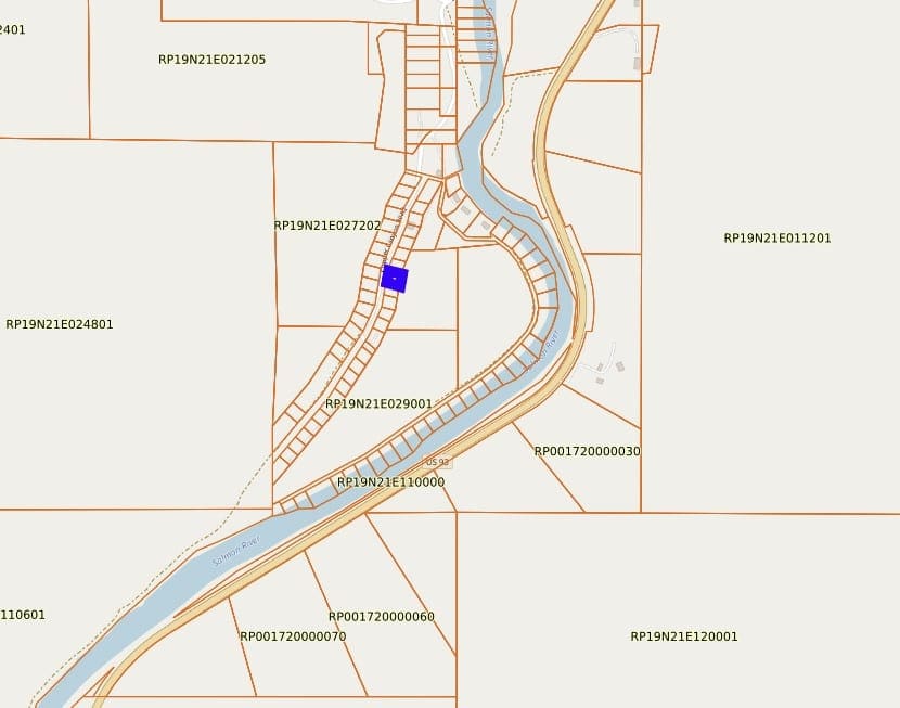 0.5 Acre lot located just feet from the Salmon River in Lemhi County