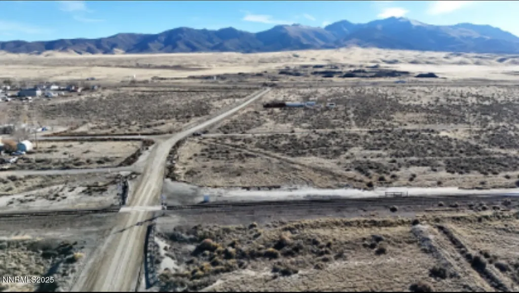 Large view of 0.29 ACRES IN GORGEOUS IMLAY, NEVADA Photo 3