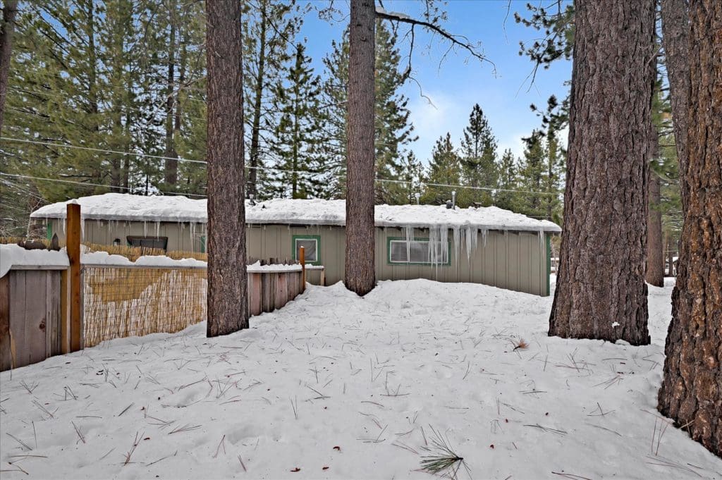 Large view of GREAT INCOME PRODUCING MULTI FAMILY DUPLEX NEAR STATELINE IN SOUTH LAKE TAHOE, CALIFORNIA! Photo 11