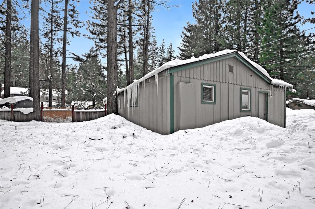 Large view of GREAT INCOME PRODUCING MULTI FAMILY DUPLEX NEAR STATELINE IN SOUTH LAKE TAHOE, CALIFORNIA! Photo 8