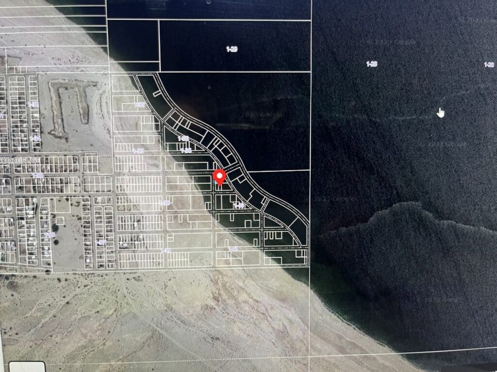 Large view of SOUTHERN CALIFORNIA PARCEL AT SALTON SEA BEACH NEAR THE FAMOUS SKI INN UP FOR GRABS Photo 3