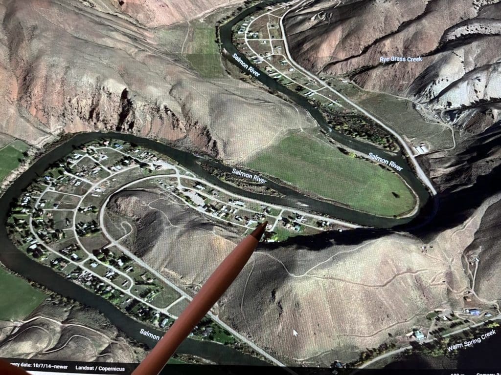 Large view of BEAUTIFUL LOT JUST FEET FROM THE FAMOUS SALMON RIVER, IDAHO~ALL UTILITIES READY TO BUILD! Photo 4