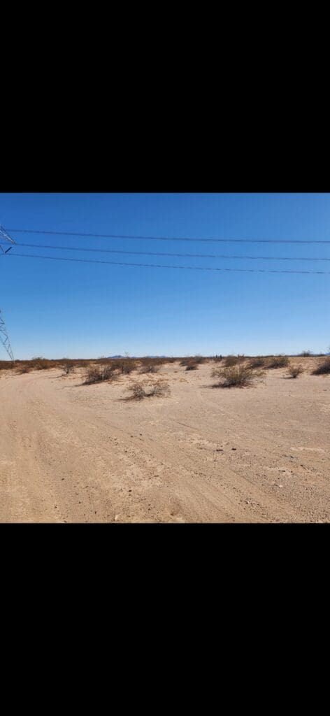 Large view of 10.00 ACRES IN YUMA COUNTY, ARIZONA NEAR KOFA NAT. PARK AND DATELAND ~ GROWING AREA! Photo 9