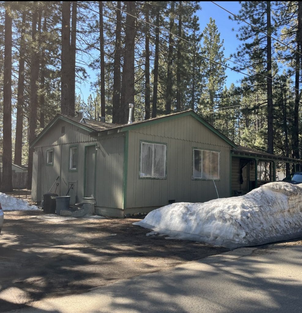 Large view of GREAT INCOME PRODUCING MULTI FAMILY DUPLEX NEAR STATELINE IN SOUTH LAKE TAHOE, CALIFORNIA! Photo 2