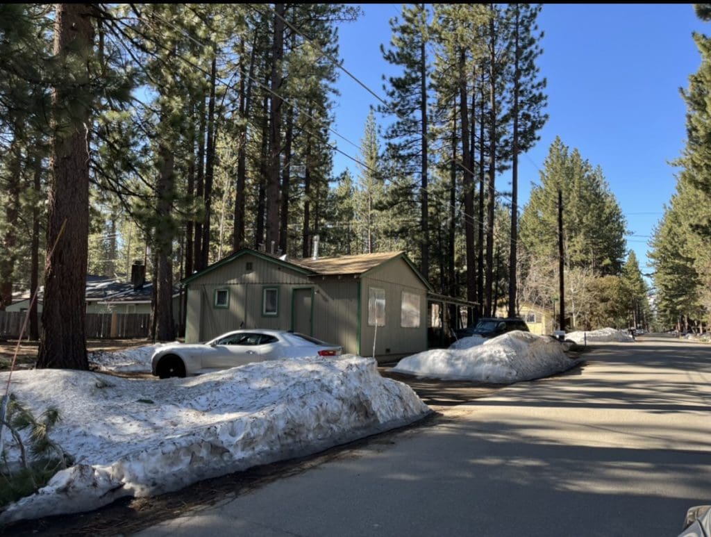Large view of GREAT INCOME PRODUCING MULTI FAMILY DUPLEX NEAR STATELINE IN SOUTH LAKE TAHOE, CALIFORNIA! Photo 6