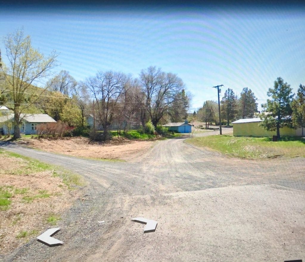Large view of Very Rare 0.08 Acre Residential Building lot in Fairhaven Heights, Klamath County, Oregon! Perfect for a tiny house on Wheels or a Dog Park? Photo 13