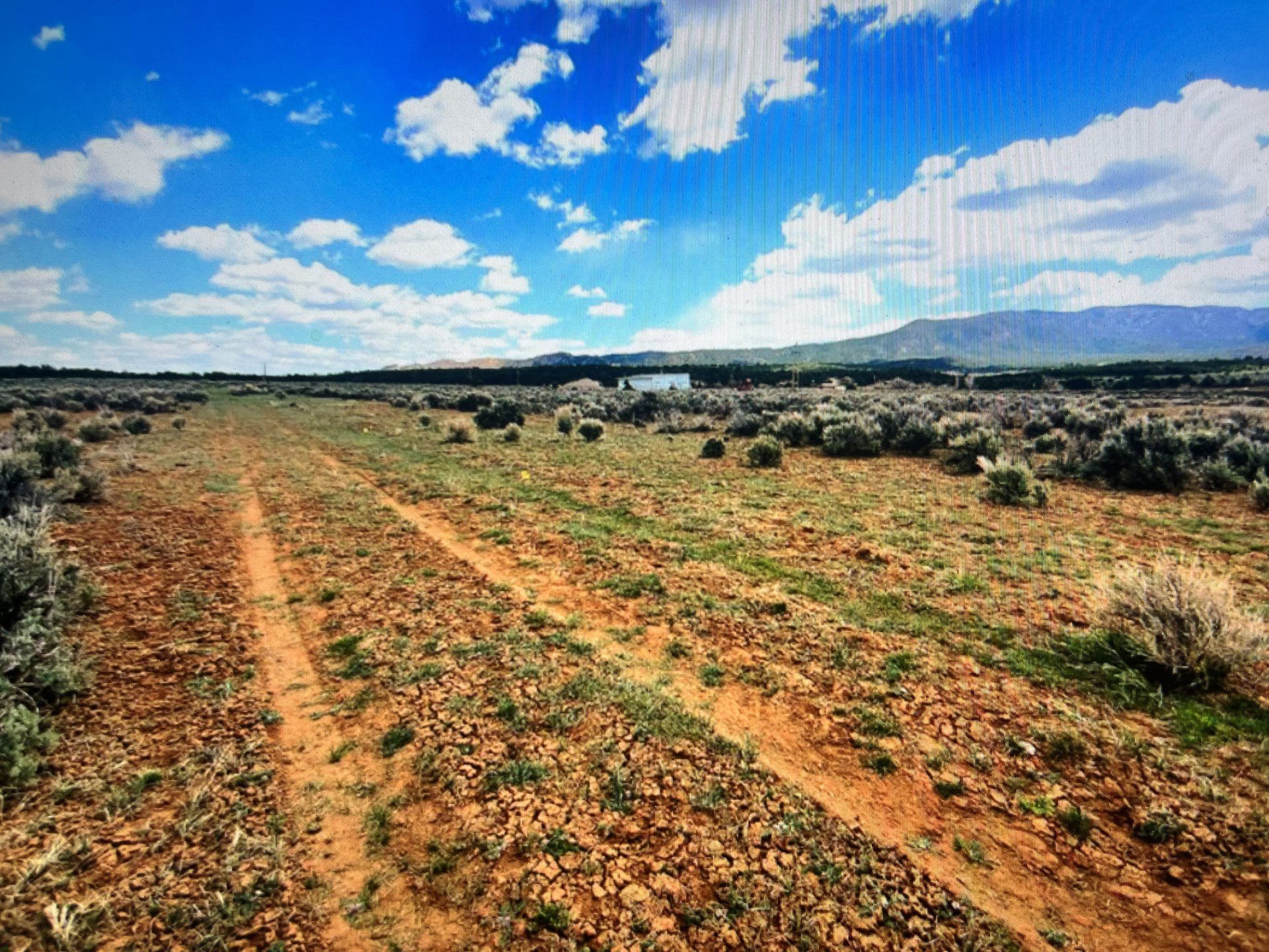 40.00 ACRES IN EDDY COUNTY, NEW MEXICO NEAR CARLSBAD, PECOS RIVER & TEXAS. OIL & GAS WELLS SURROUND THIS RANCH. photo 4