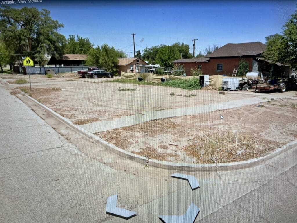 Large view of .23 ACRE BEAUTIFUL CORNER VACANT BUILDING LOT IN DOWNTOWN ARTESIA, NEW MEXICO Photo 4