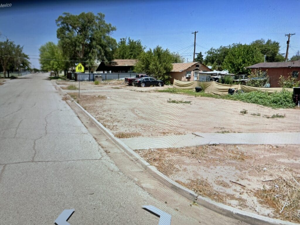 Large view of .23 ACRE BEAUTIFUL CORNER VACANT BUILDING LOT IN DOWNTOWN ARTESIA, NEW MEXICO Photo 1