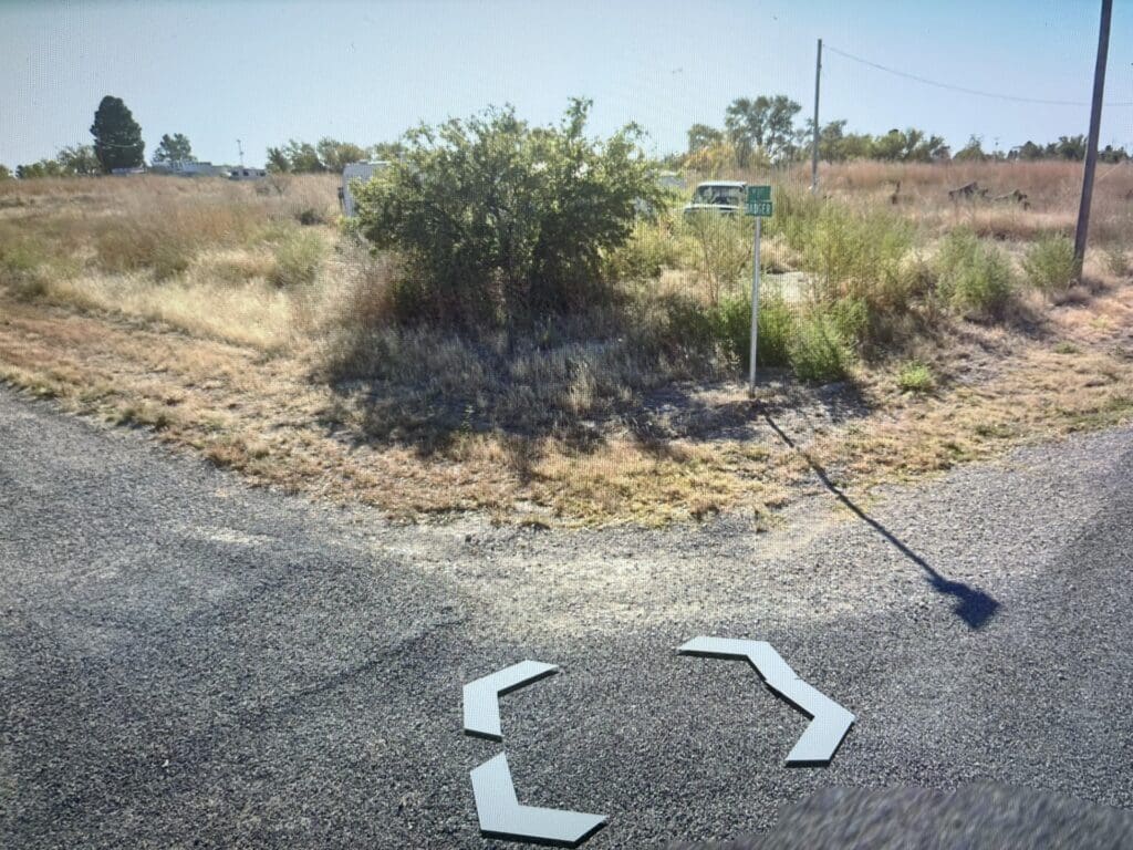 Large view of 0.155 GORGEOUS LAND IN DOWNTOWN HOPE, NEW MEXICO WITH POWER Photo 8