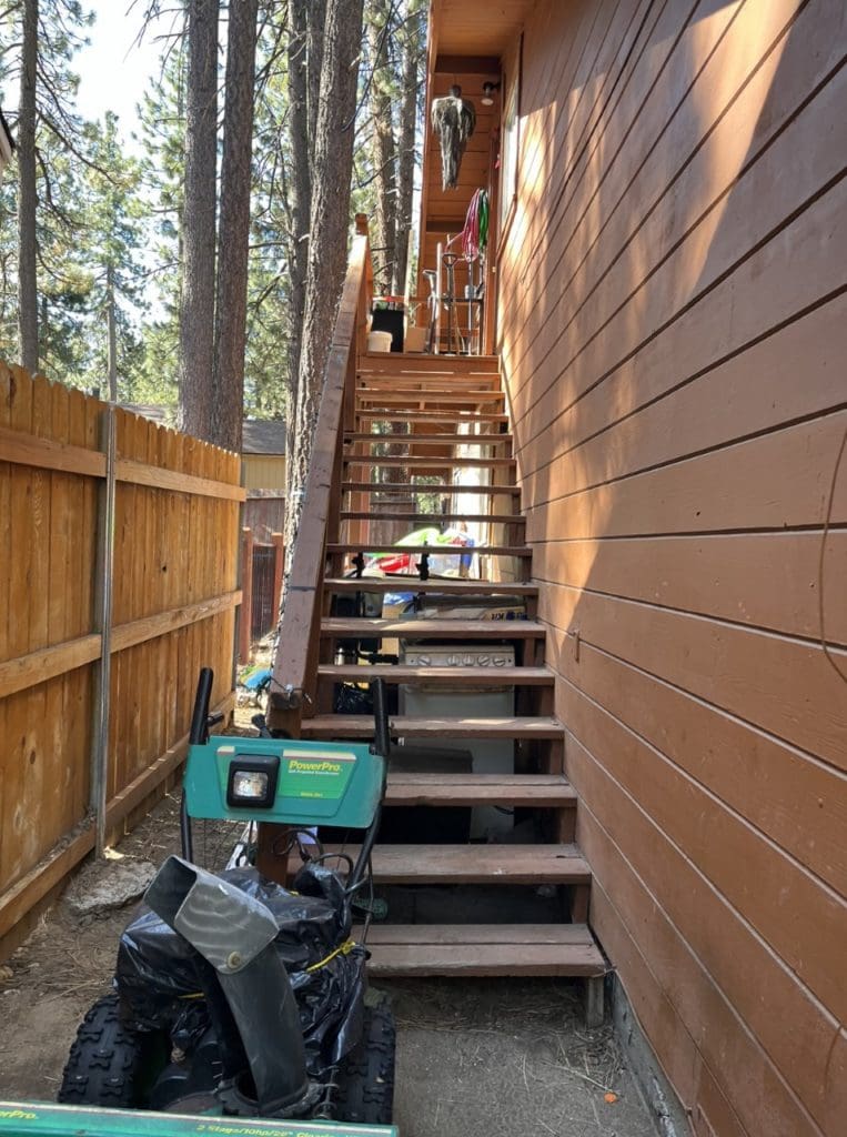 Large view of INVESTORS DELIGHT BEAUTIFUL FOURPLEX ON PIONEER TRAIL NEAR STATELINE NEVADA AND CASINOS WITH GREAT CASH FLOW & INFLATION HEDGE!! Photo 5