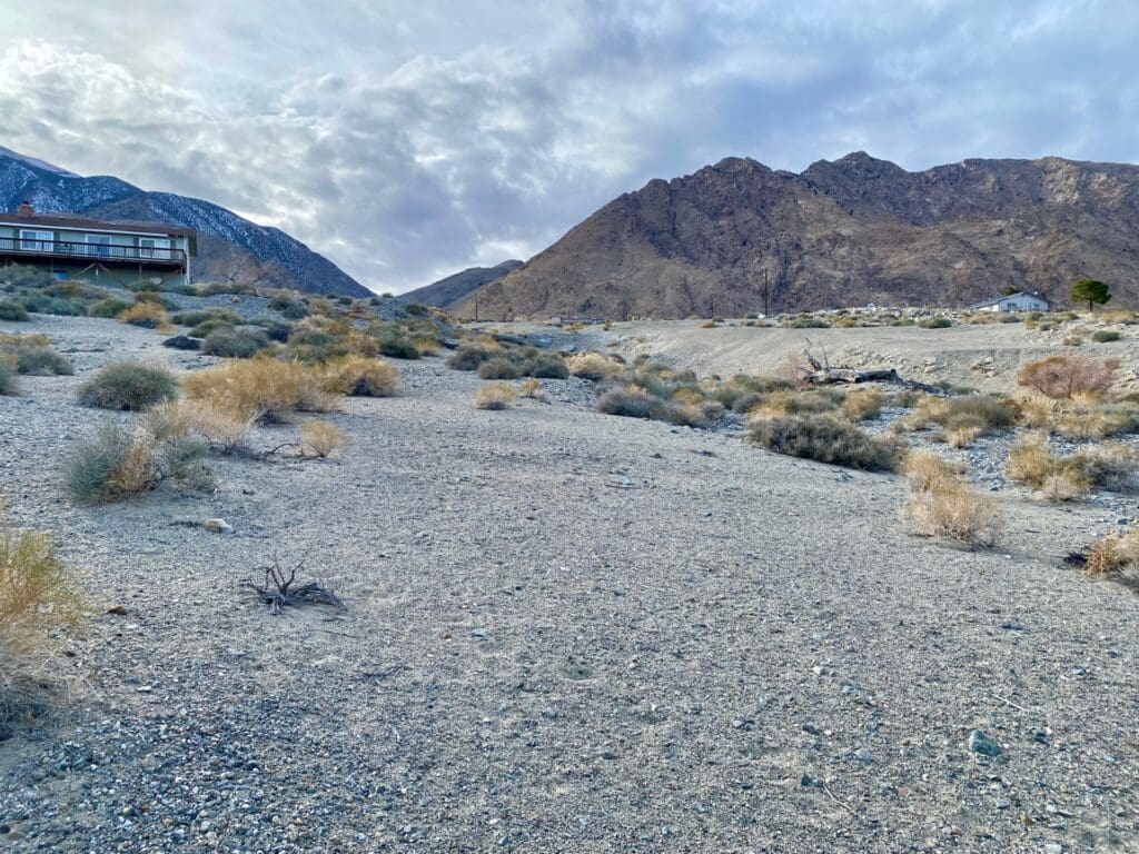 Large view of 9.83 GORGEOUS ACRES OVERLOOKING WALKER LAKE, CREEK & FRONTS HWY 95 WITH AMAZING VIEWS, POWER, EASY ACCESS, FOOTSTEPS TO WATER EGDE. Photo 32