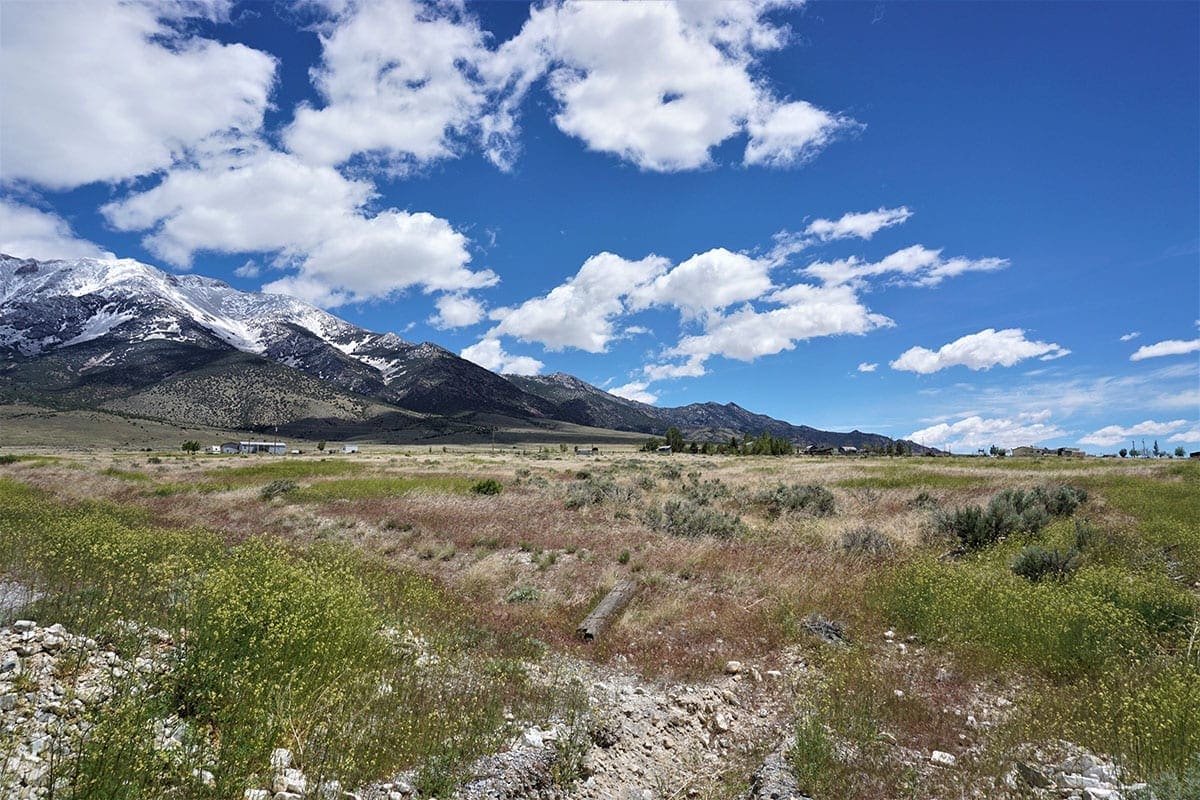2.89 Acres on the Heels of Pilot Peak with power - landscape photo 2
